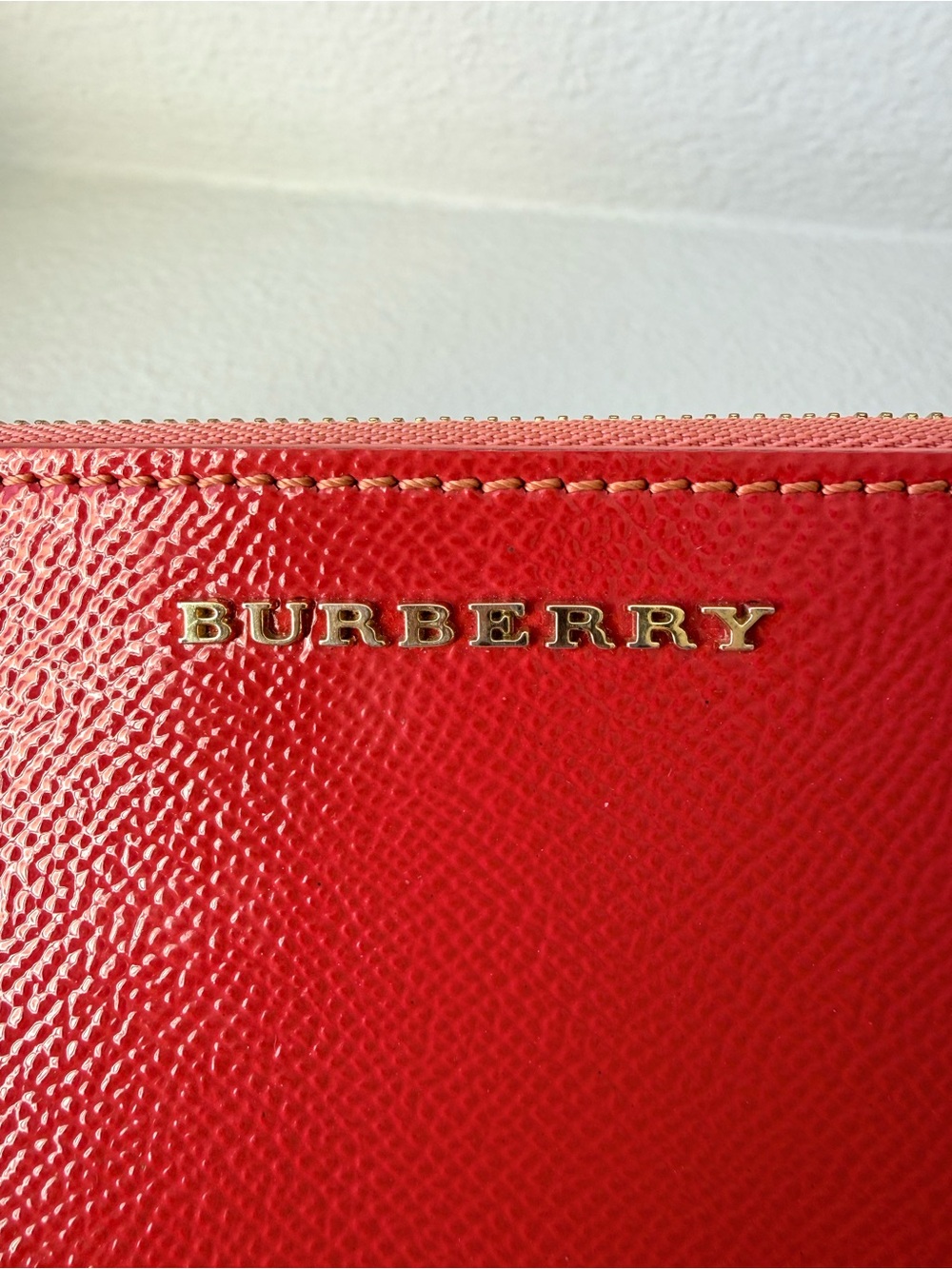 Authentic Burberry Coral Pink Leather Zip-Around Wallet with Gold Logo - Picture 6 of 10